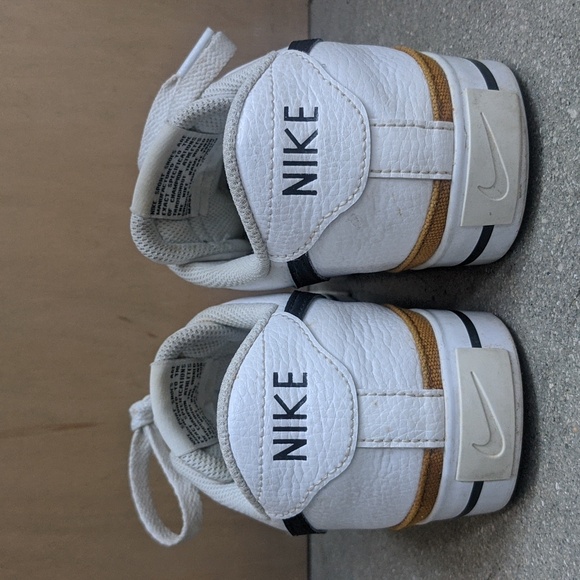 ❤️ Women's Nike Court legacy shoes 8.5 - Picture 12 of 13